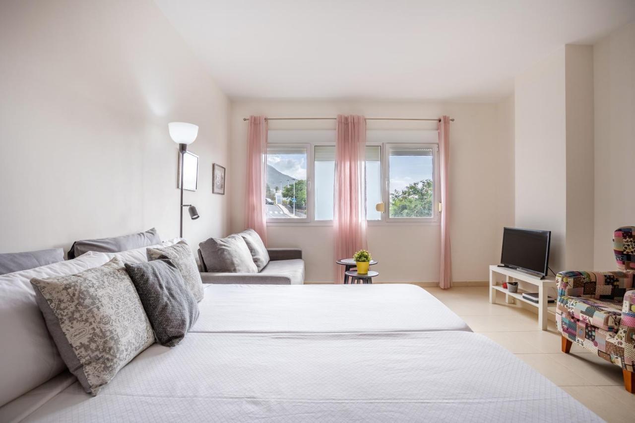Home2Book Cozy Studio Bajamar, Wifi バハマル エクステリア 写真